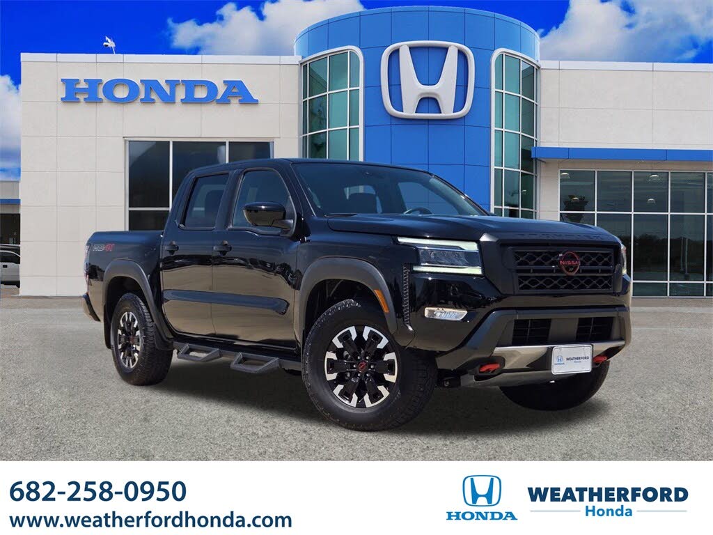 2023 Nissan Frontier PRO-4X Crew Cab 4WD