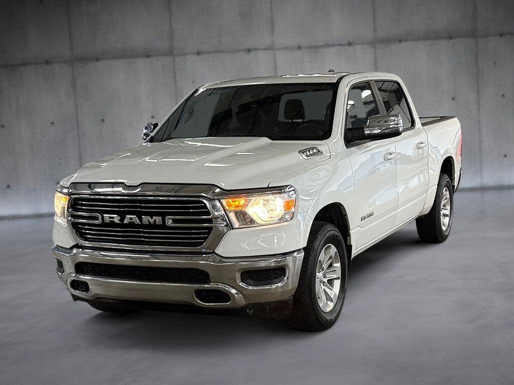 2024 RAM 1500 Laramie Crew Cab 4WD
