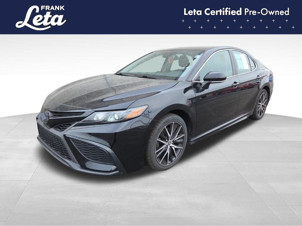 2024 Toyota Camry SE Nightshade FWD