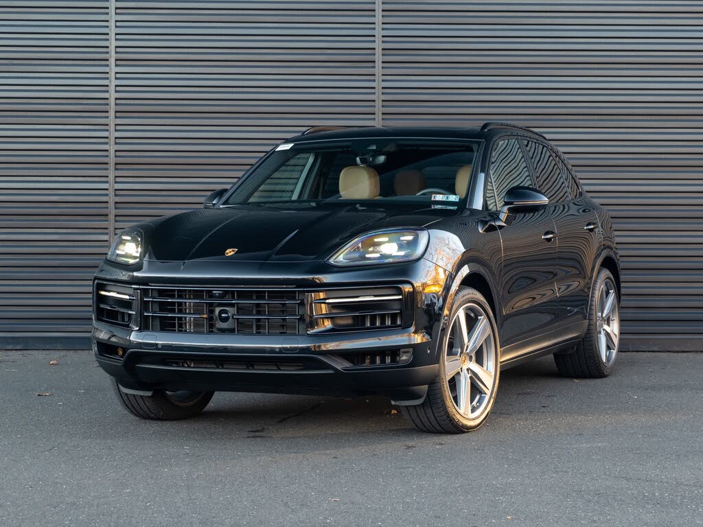 2025 Porsche Cayenne AWD