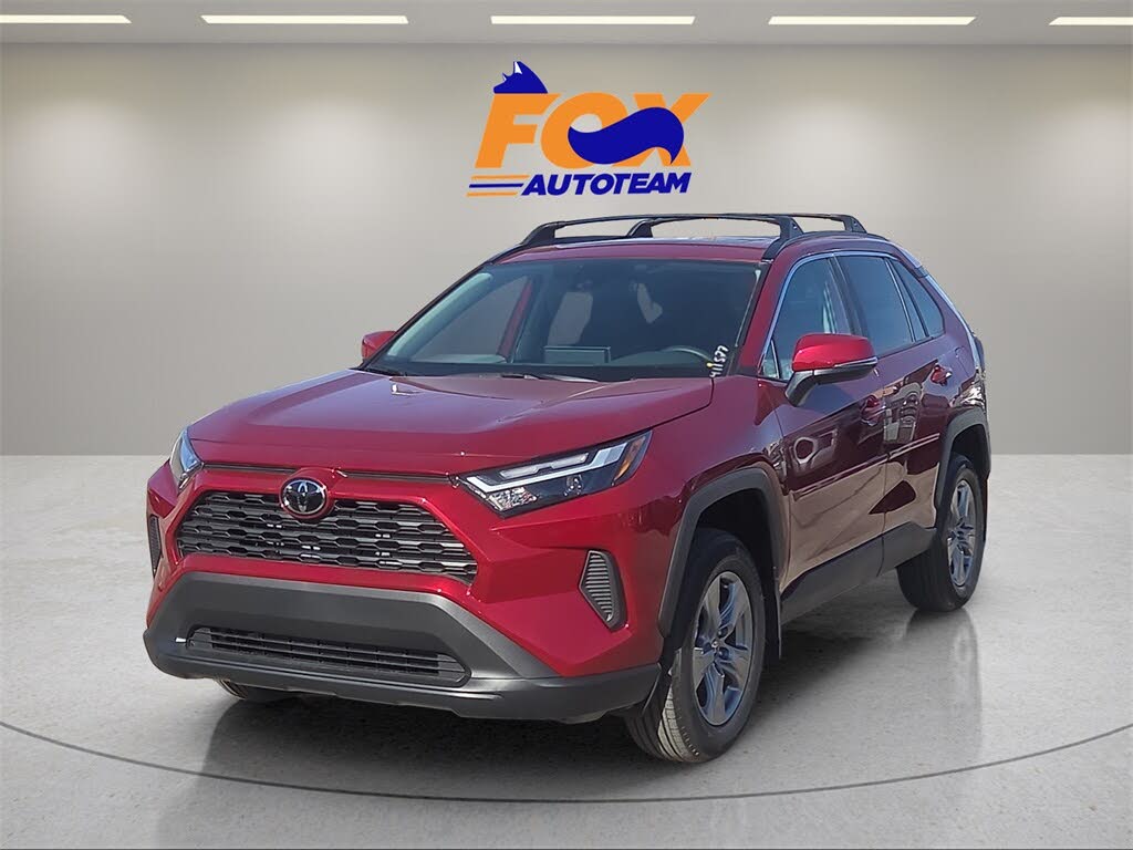 2025 Toyota RAV4 XLE FWD