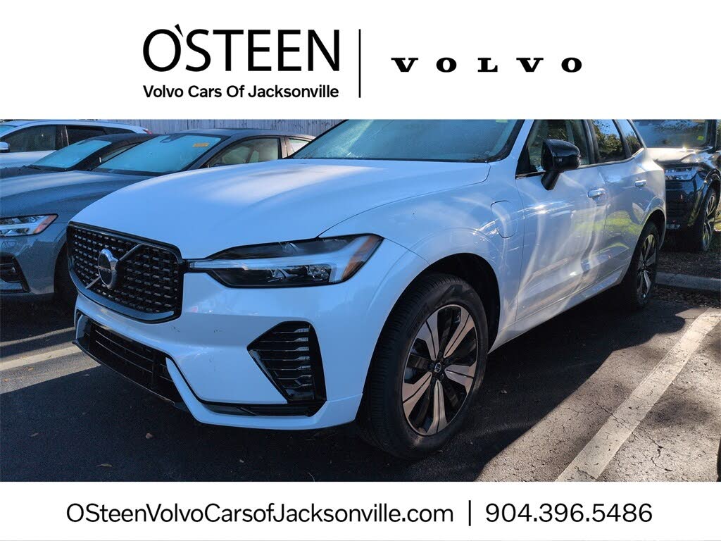 2025 Volvo XC60 Recharge T8 Core Dark Theme eAWD