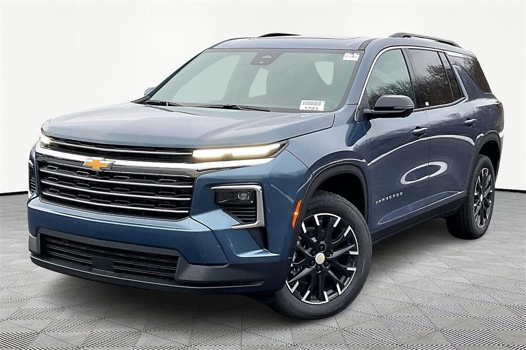 2026 Chevrolet Traverse LT FWD