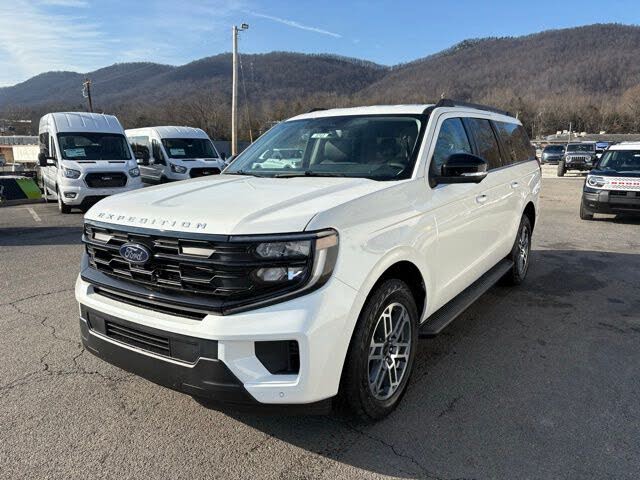 2026 Ford Expedition MAX Active 4WD