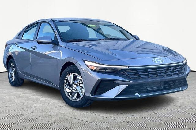 2026 Hyundai Elantra SE FWD