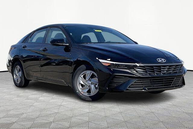 2026 Hyundai Elantra SE FWD