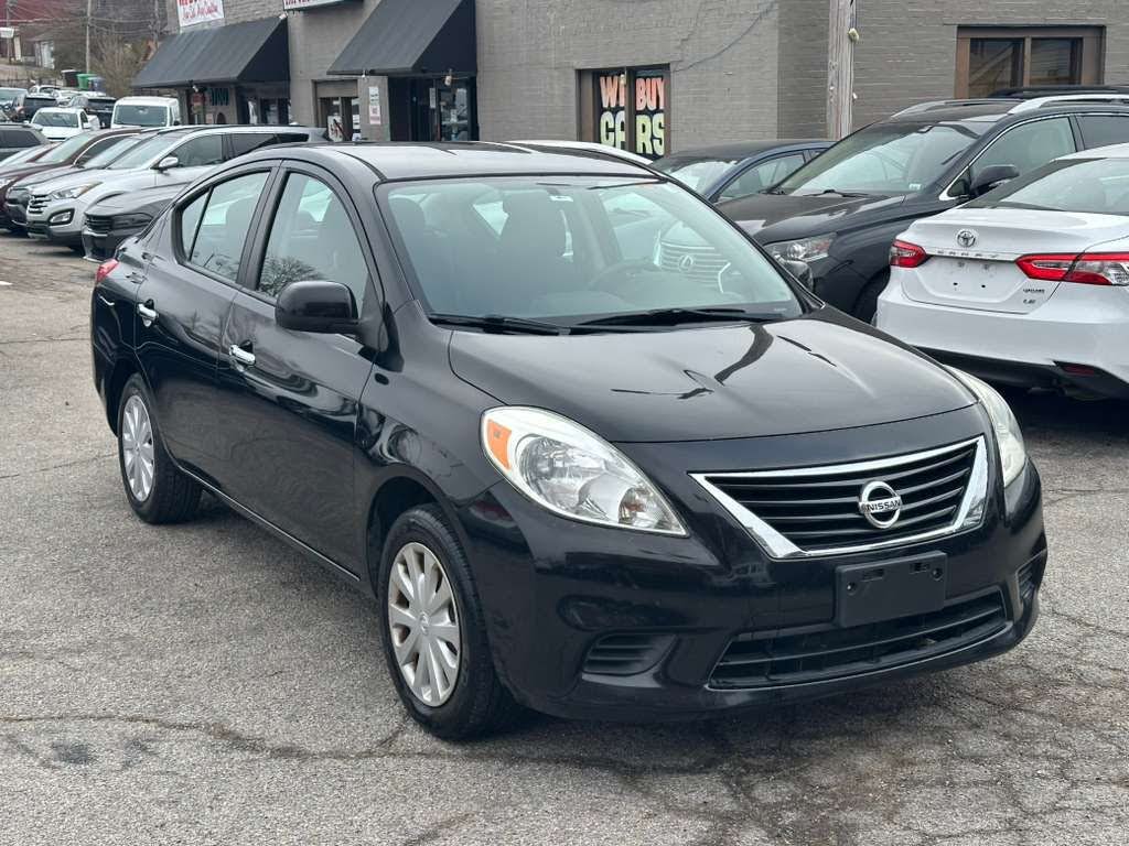 2012 Nissan Versa 1.6 S