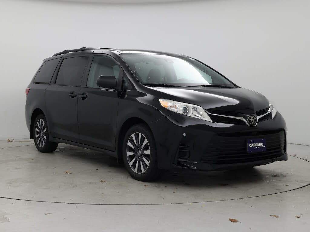 2019 Toyota Sienna LE 7-Passenger AWD