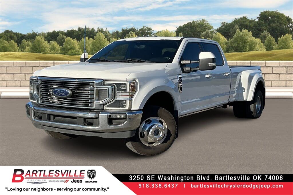 2022 Ford F-350 Super Duty Lariat Crew Cab LB DRW 4WD