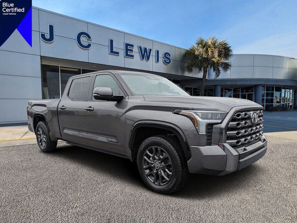 2022 Toyota Tundra Platinum CrewMax Cab LB 4WD