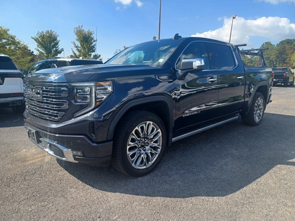 2023 GMC Sierra 1500 Denali Ultimate Crew Cab 4WD