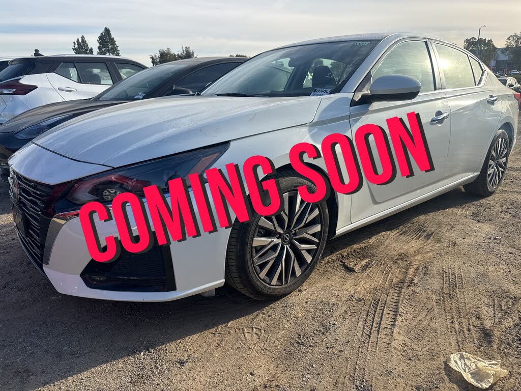 2023 Nissan Altima 2.5 SV FWD