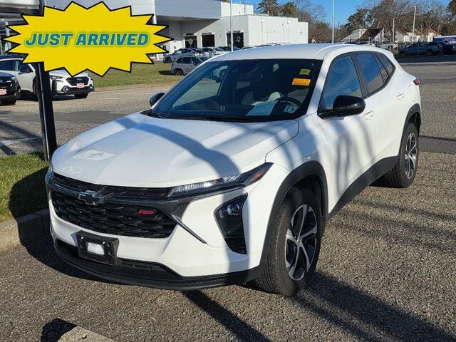 2024 Chevrolet Trax RS with 1RS FWD