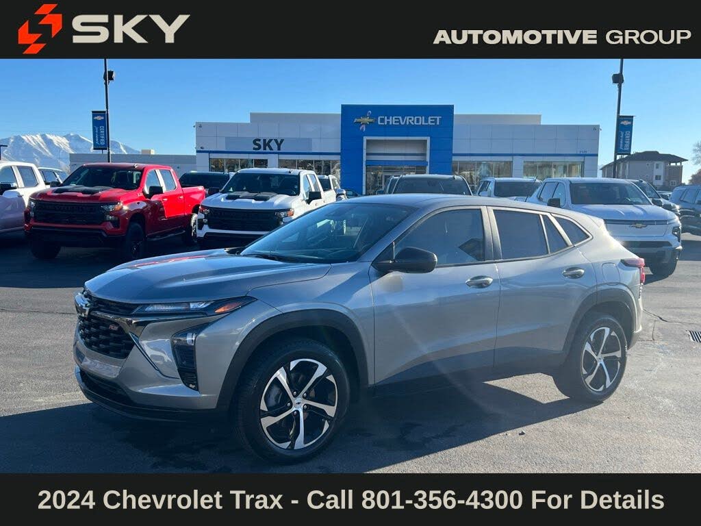 2024 Chevrolet Trax RS with 1RS FWD