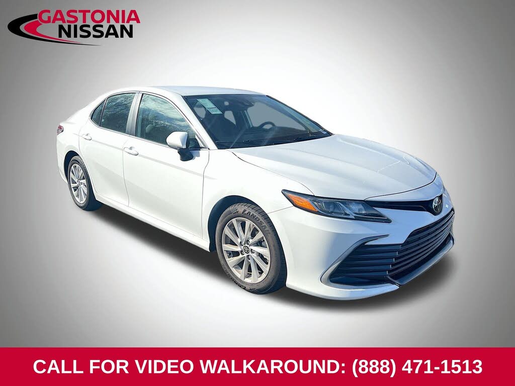 2024 Toyota Camry LE FWD