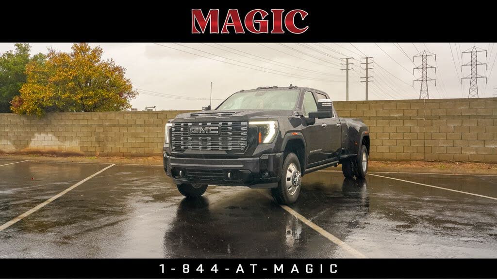 2026 GMC Sierra 3500HD Denali Ultimate Crew Cab 4WD