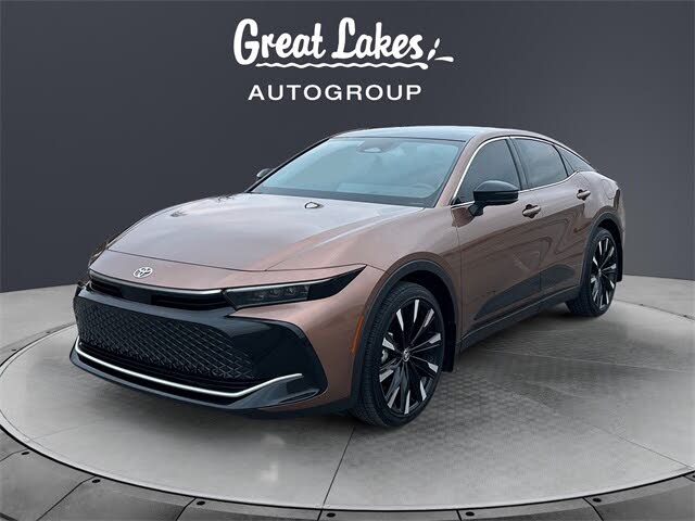 2026 Toyota Crown Platinum AWD