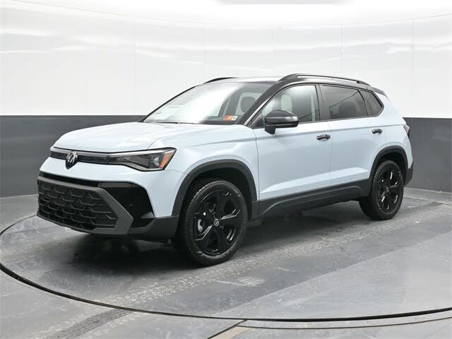 2026 Volkswagen Taos SE Black 4Motion