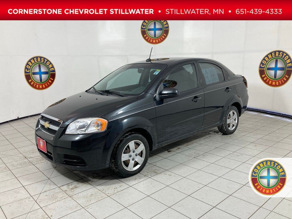 2011 Chevrolet Aveo 1LT Sedan FWD