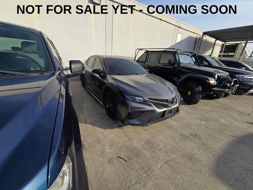 2018 Toyota Camry SE