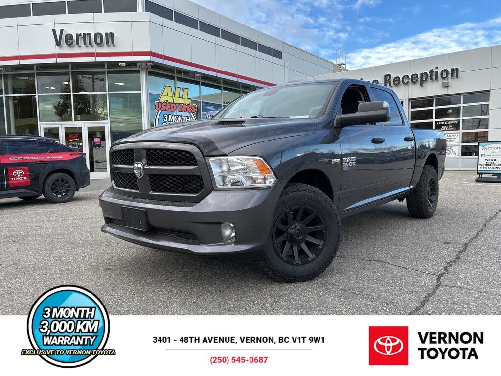 RAM 1500 Classic Express Crew Cab 4WD 2022