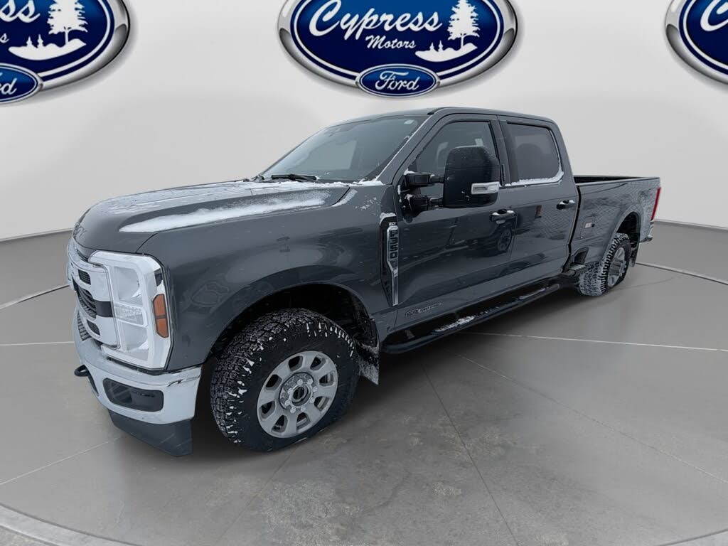 2024 Ford F-350 Super Duty XL Crew Cab 4WD
