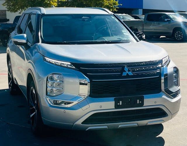 2024 Mitsubishi Outlander SEL FWD