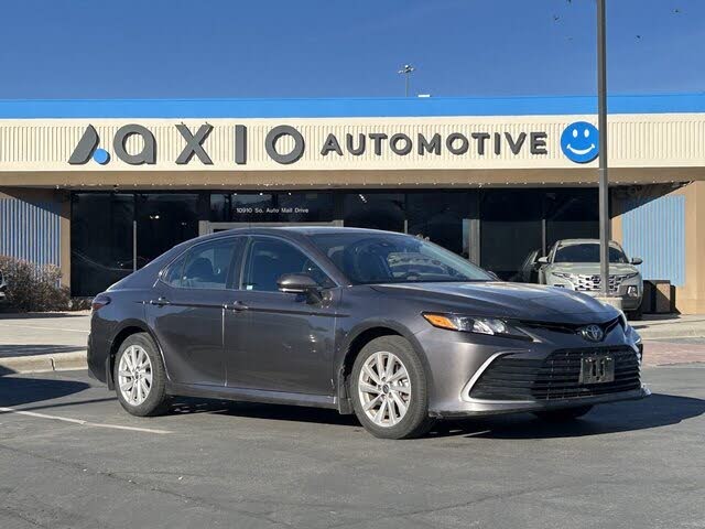 2024 Toyota Camry LE FWD