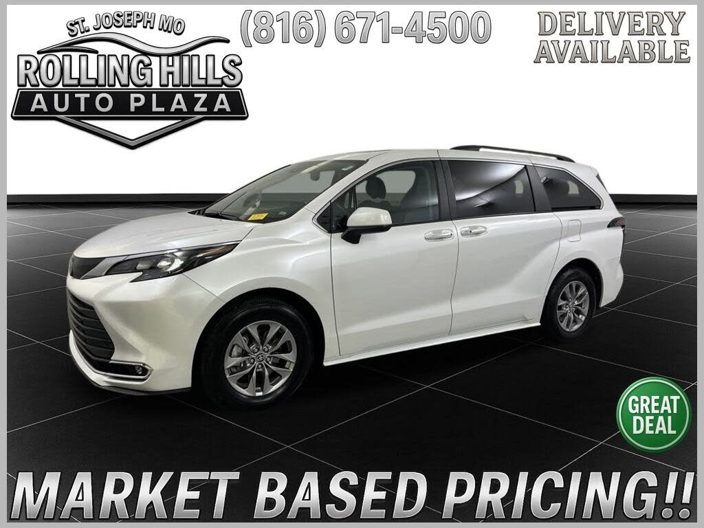 2024 Toyota Sienna XLE 7-Passenger FWD