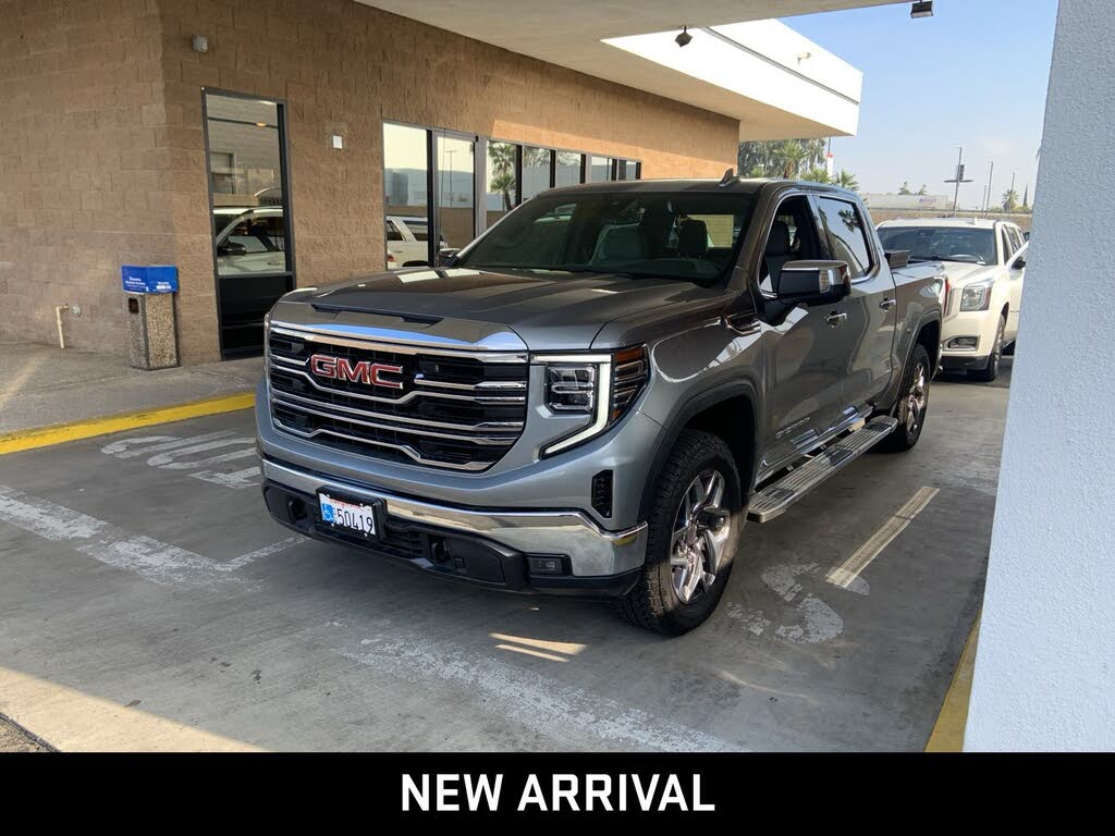 2025 GMC Sierra 1500 SLT Crew Cab 4WD