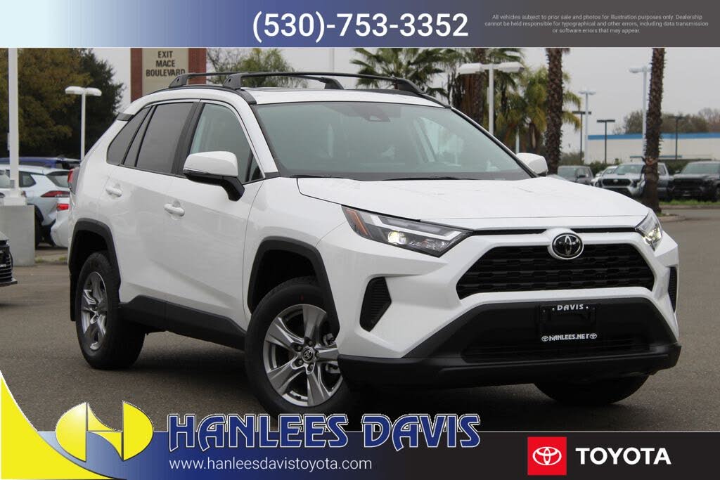 2025 Toyota RAV4 XLE FWD