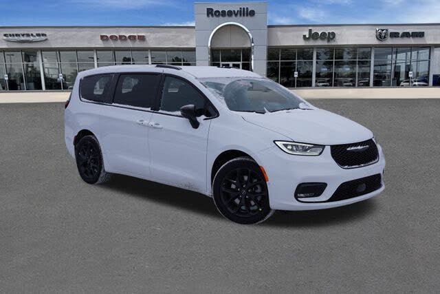 2026 Chrysler Pacifica Select AWD