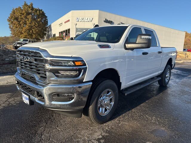 2026 RAM 2500 Tradesman Crew Cab 4WD