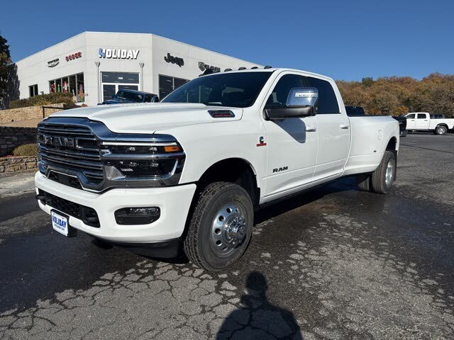 2026 RAM 3500 Laramie Crew Cab LB DRW 4WD