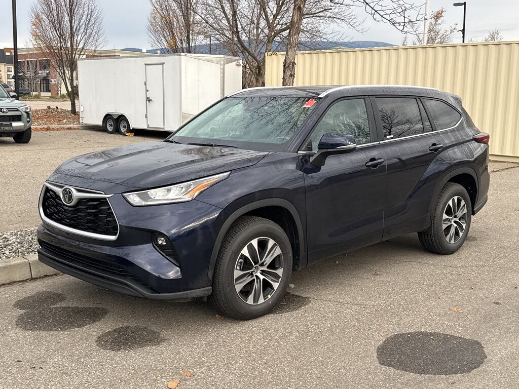 Toyota Highlander XLE AWD 2026