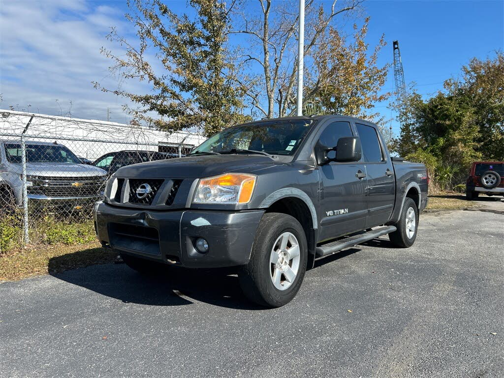 2010 Nissan Titan PRO-4X Crew Cab 4WD