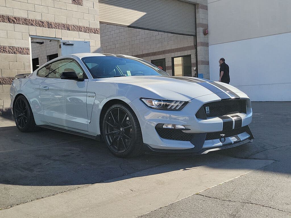 2017 Ford Mustang Shelby GT350 Fastback RWD
