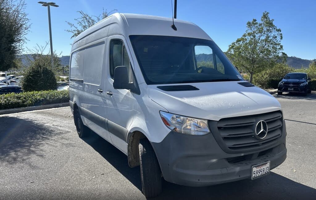 2021 Mercedes-Benz Sprinter 1500 144 High Roof Passenger Van RWD