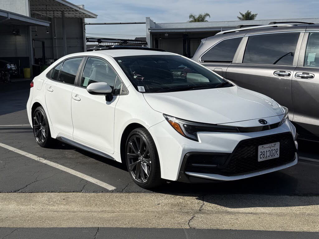 2023 Toyota Corolla SE FWD