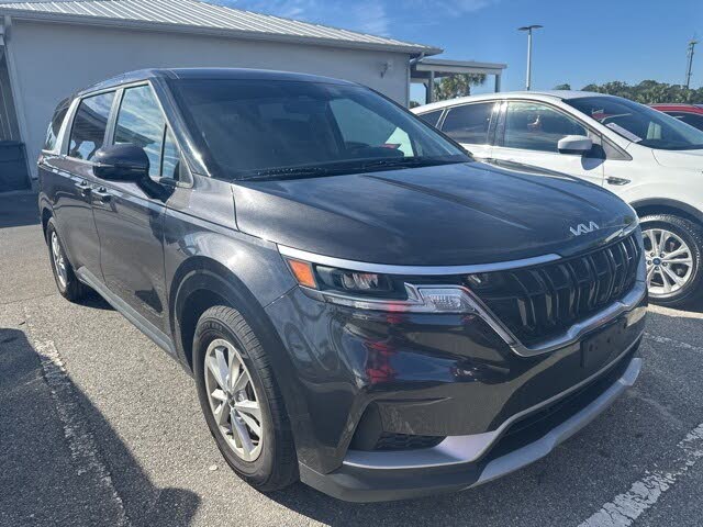 2024 Kia Carnival LX FWD