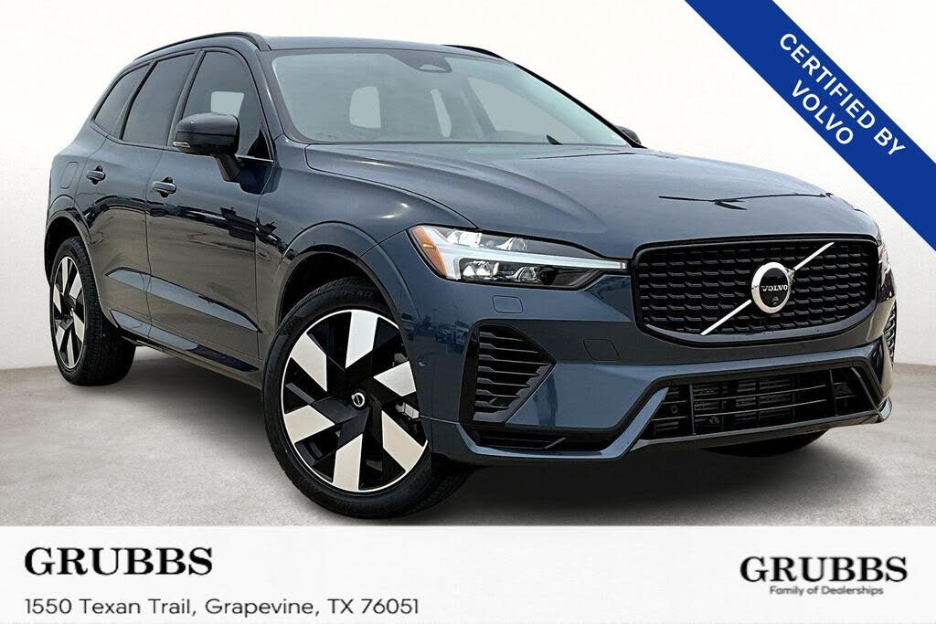 2024 Volvo XC60 Recharge T8 Plus Dark Theme eAWD