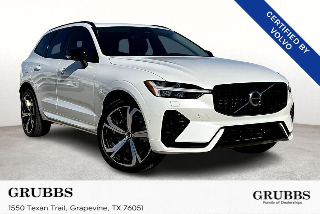 2024 Volvo XC60 Recharge T8 Ultimate Dark Theme eAWD