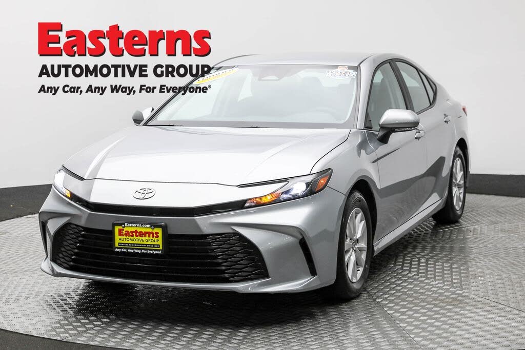 2025 Toyota Camry LE FWD
