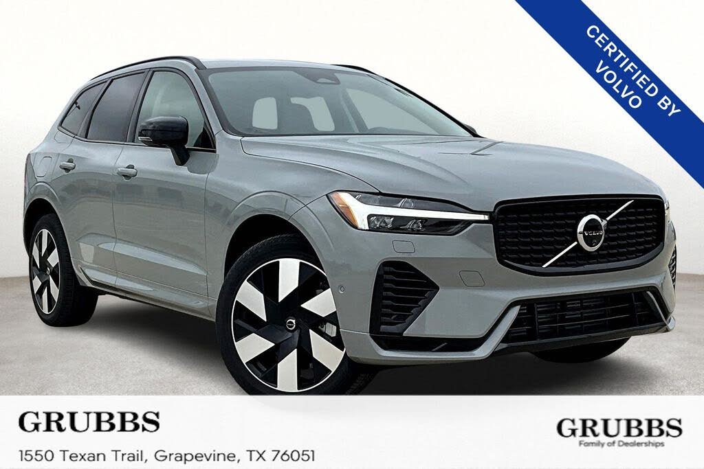 2025 Volvo XC60 Recharge T8 Plus Dark Theme eAWD