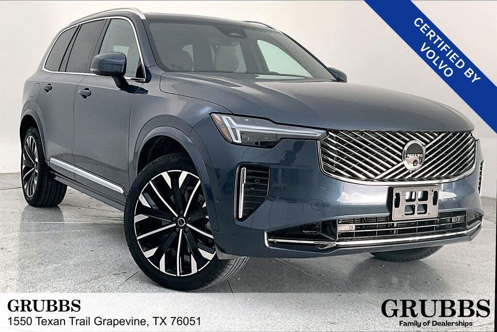 2025 Volvo XC90 B5 Plus Bright Theme 7-Passenger AWD