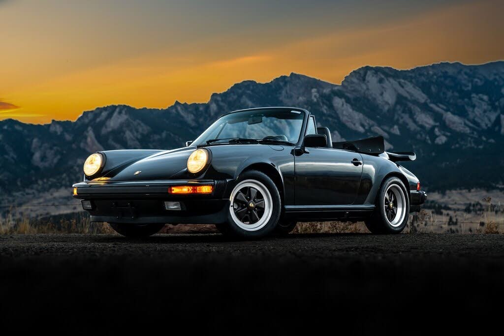 1989 Porsche 911 Carrera Cabriolet