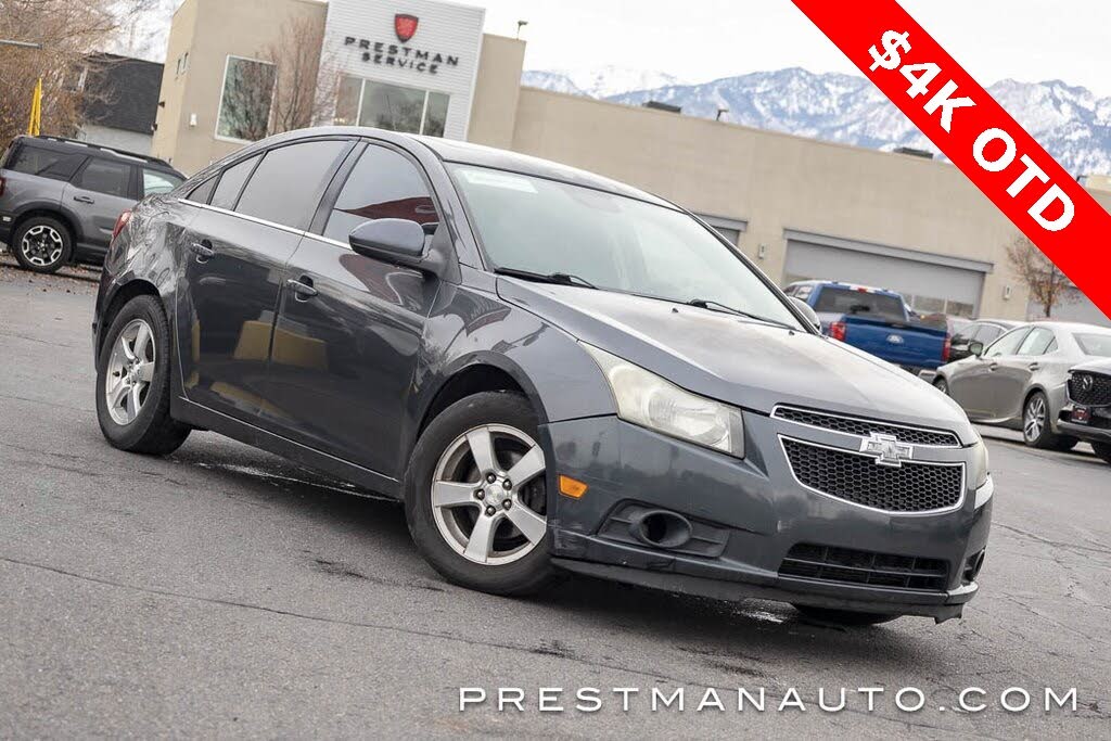 2013 Chevrolet Cruze 1LT Sedan FWD