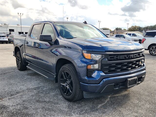 2022 Chevrolet Silverado 1500 Custom Crew Cab RWD
