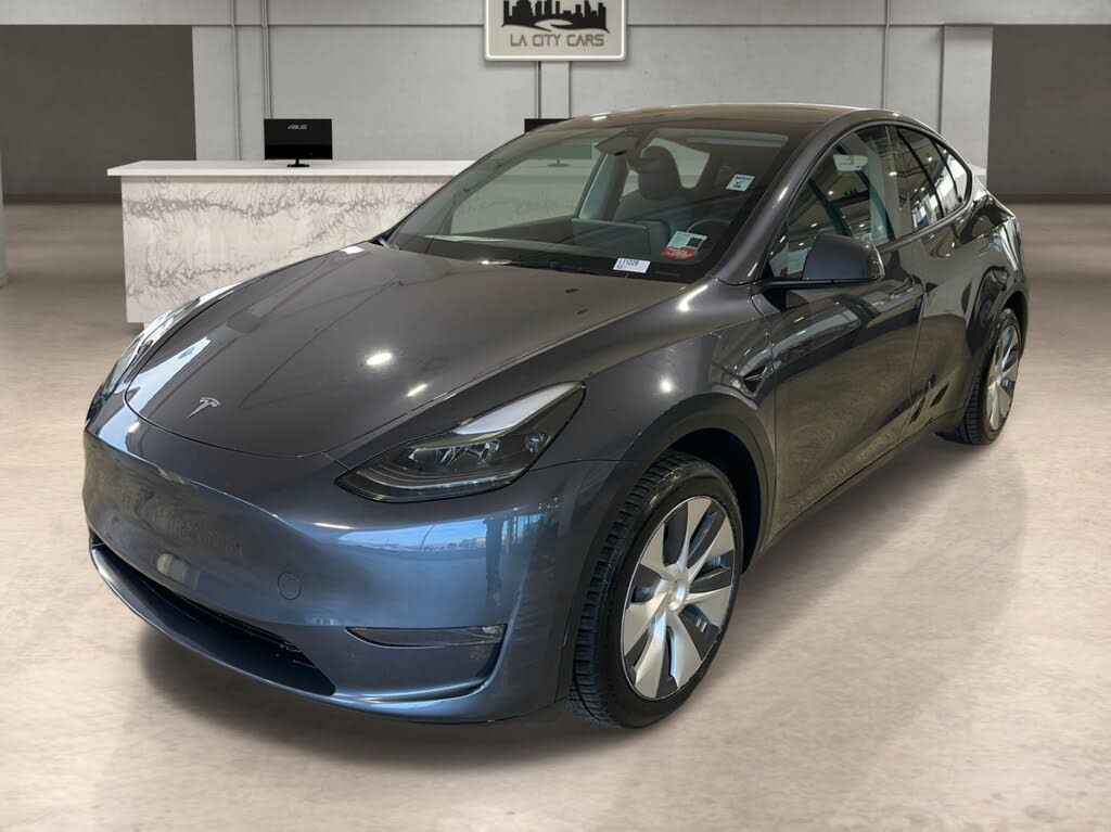 2023 Tesla Model Y RWD