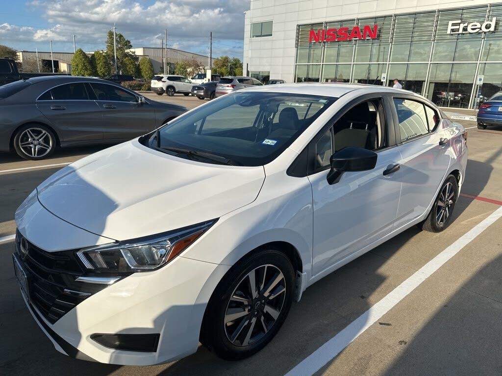 2024 Nissan Versa S FWD